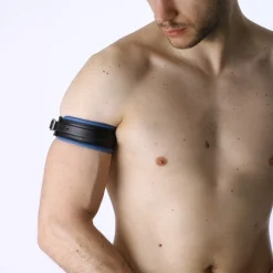 Bruthal Gear Brassard Boucle Cuir -Vestiaire Fetish Soldes 2023 brassard boucle cuir 11