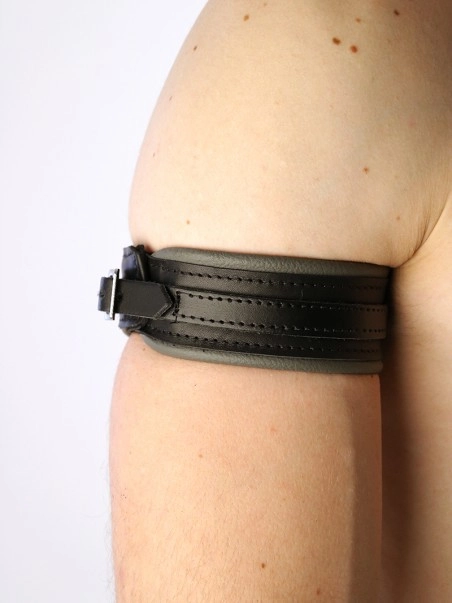 Bruthal Gear Brassard Boucle Cuir 4 Bruthal Gear Brassard Boucle Cuir – Image 2