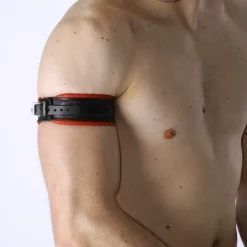 Bruthal Gear Brassard Boucle Cuir -Vestiaire Fetish Soldes 2023 brassard boucle cuir 6