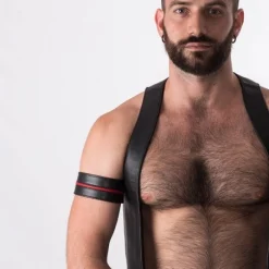 RoB Accessoires Brassard Large Ajustable Pressions -Vestiaire Fetish Soldes 2023 brassard large ajustable pressions 49