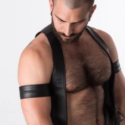 RoB Accessoires Brassard Large Ajustable Pressions -Vestiaire Fetish Soldes 2023 brassard large ajustable pressions 6