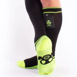 Brutus Chaussettes Hautes Party Socks Gas Mask (plusieurs Coloris) -Vestiaire Fetish Soldes 2023 chaussettes hautes party socks mask plusieurs coloris 2