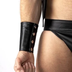 RoB Accessoires Grand Bracelet Porte-billets Cuir 8 RoB Accessoires Grand Bracelet Porte-billets Cuir -Vestiaire Fetish Soldes 2023 grand bracelet porte billets cuir 2