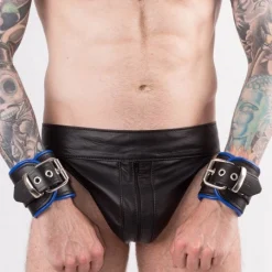 RoB Accessoires Menottes Cuir Bords Bleus -Vestiaire Fetish Soldes 2023 menottes bords bleus cuir 2