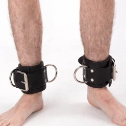 RoB Accessoires Menottes Cuir Chevilles 15 RoB Accessoires Menottes Cuir Chevilles -Vestiaire Fetish Soldes 2023 menottes chevilles cuir 6
